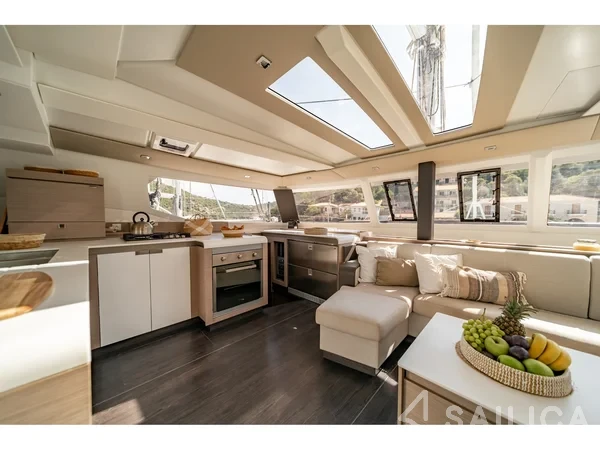 Tanna 47 - Yacht Charter Sailica