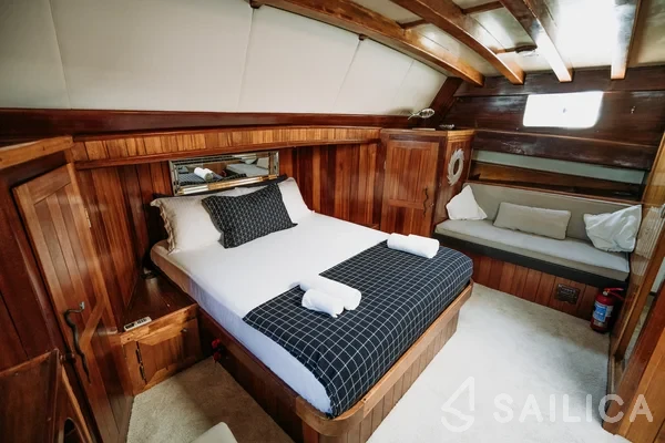 Gulet - Yacht Charter Sailica