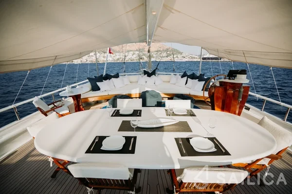 Gulet - Yacht Charter Sailica