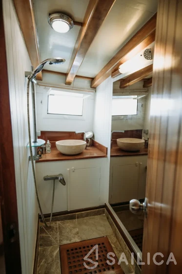 Gulet - Yacht Charter Sailica
