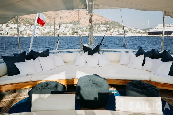 Gulet - Yacht Charter Sailica