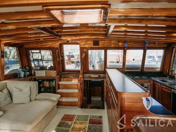 Gulet - Yacht Charter Sailica
