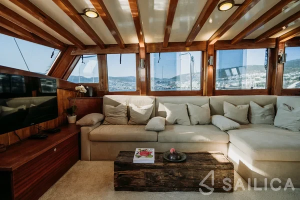 Gulet - Yacht Charter Sailica
