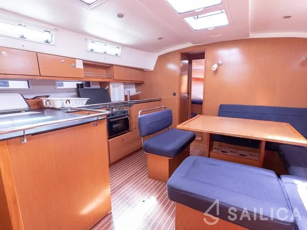 Bavaria 45 Cruiser - Yacht Charter Sailica