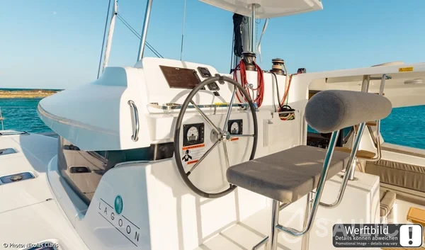 Lagoon 42 - Yacht Charter Sailica