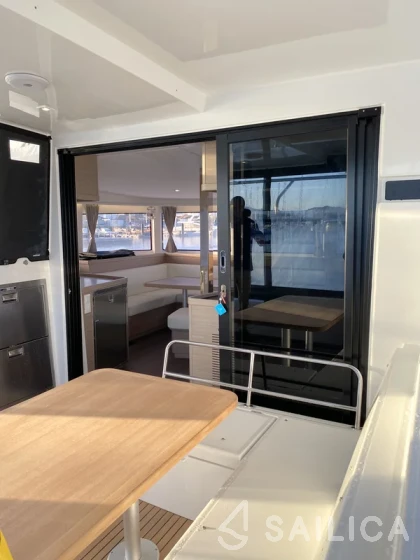 Lagoon 42 - Yacht Charter Sailica
