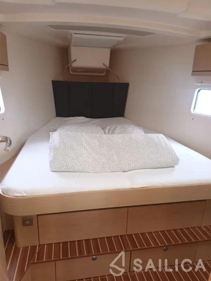 Hanse 418 - Yacht Charter Sailica