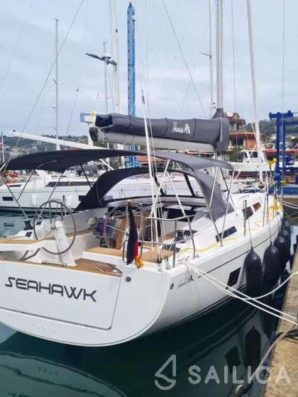 Hanse 418 - Yacht Charter Sailica