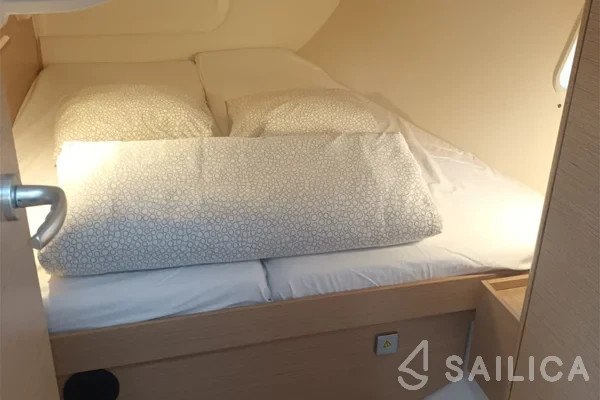 Hanse 418 - Yacht Charter Sailica