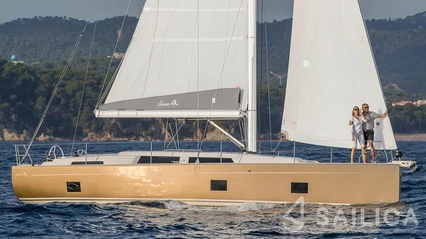 Hanse 418 - Yacht Charter Sailica