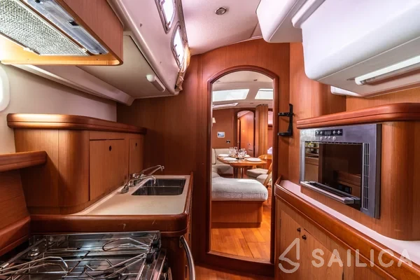 Beneteau 57 - Yacht Charter Sailica