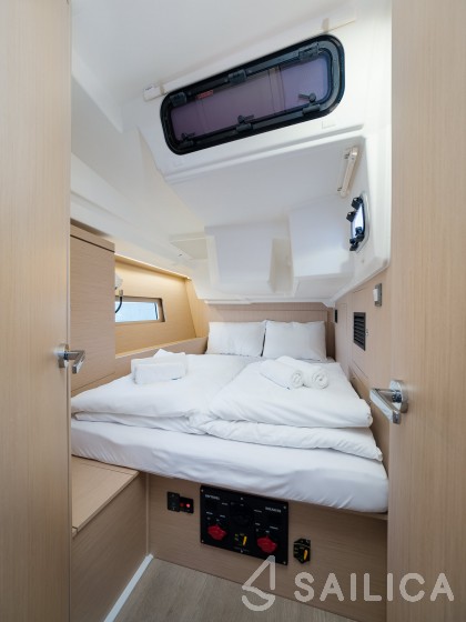 Oceanis 46.1 - Yacht Charter Sailica