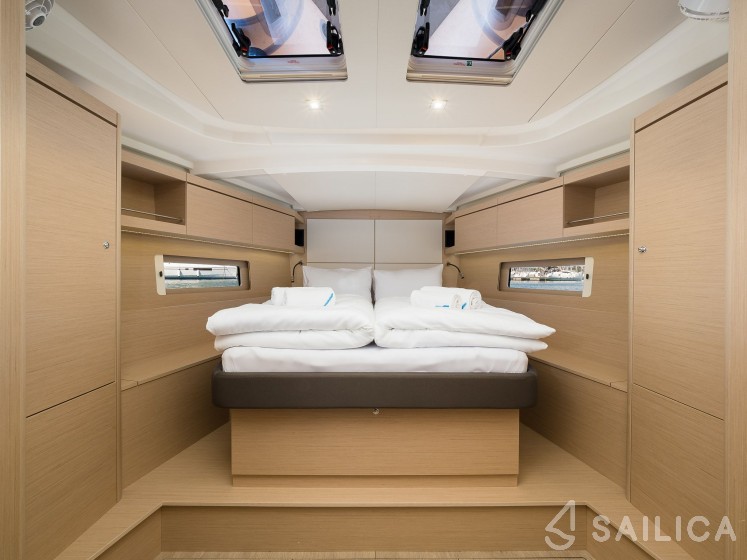 Oceanis 46.1 - Yacht Charter Sailica