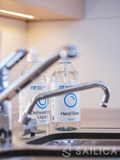 Oceanis 46.1 - Yacht Charter Sailica