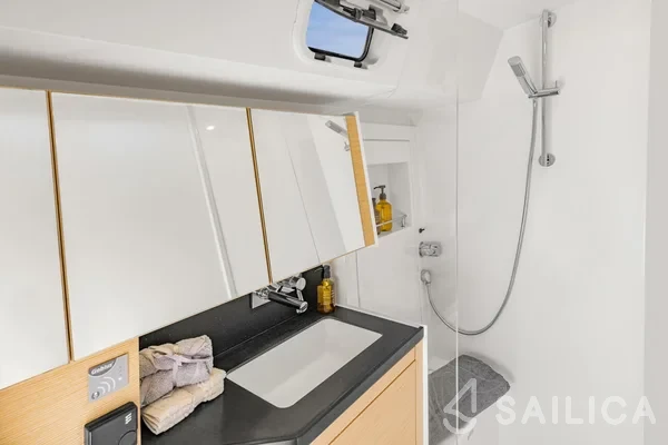 Hanse 460 - Yacht Charter Sailica