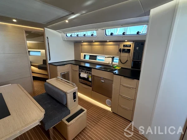 Hanse 460 - Yacht Charter Sailica