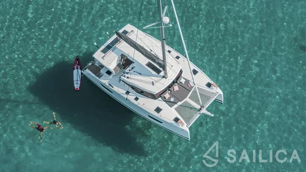 Isla 40 - Yacht Charter Sailica