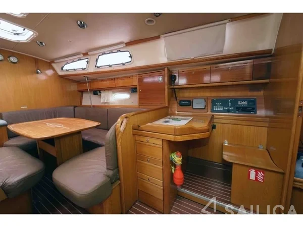 Bavaria 40 Cruiser - Yacht Charter Sailica