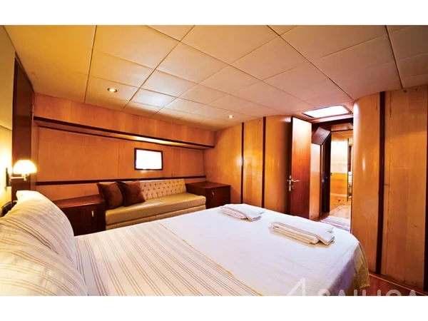 Gulet - Yacht Charter Sailica