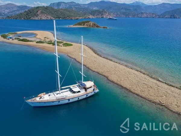 Gulet - Yacht Charter Sailica