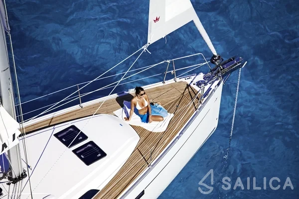 Bavaria 46 Cruiser - Yacht Charter Sailica