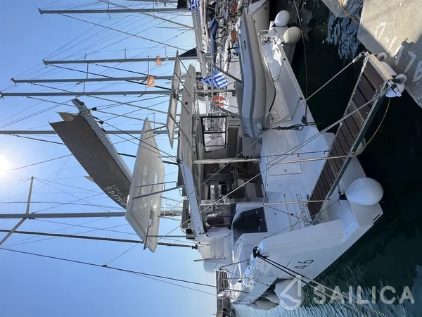 Bali 4.6 - Yacht Charter Sailica