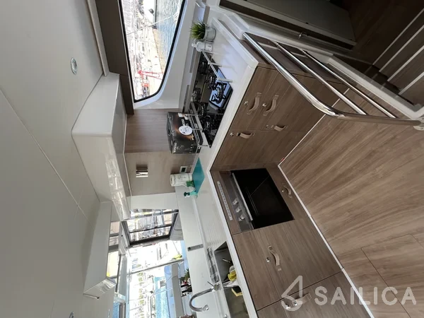 Bali 4.6 - Yacht Charter Sailica