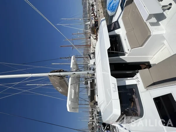 Bali 4.6 - Yacht Charter Sailica