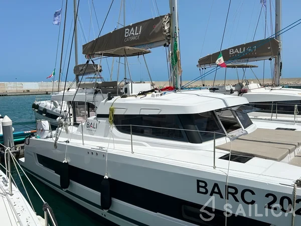 Bali Catspace - Yacht Charter Sailica