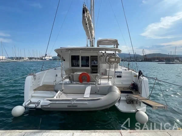 Lagoon 40 - Yacht Charter Sailica