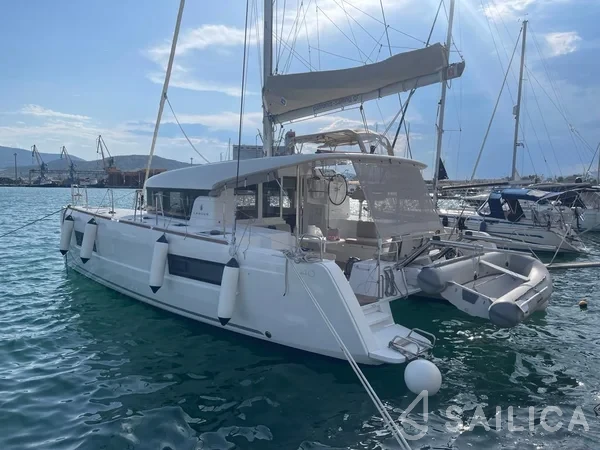 Lagoon 40 - Yacht Charter Sailica