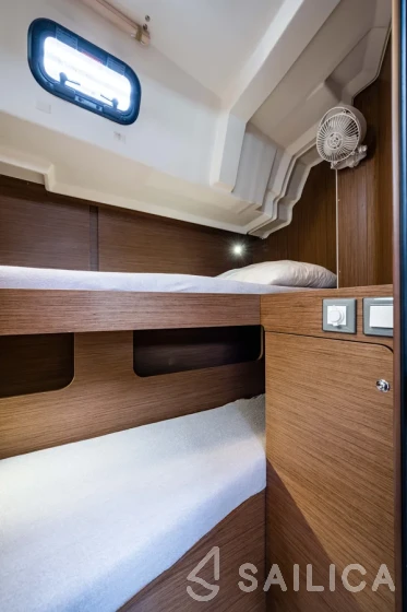 Oceanis 46.1 - Yacht Charter Sailica