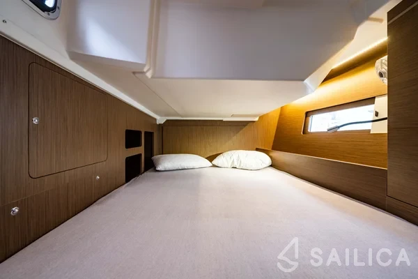 Oceanis 46.1 - Yacht Charter Sailica