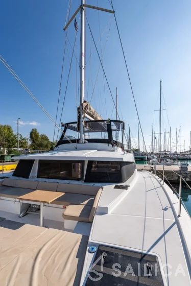 Bali 4.3 - Yacht Charter Sailica