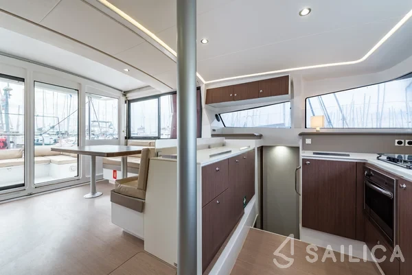 Bali 4.3 - Yacht Charter Sailica