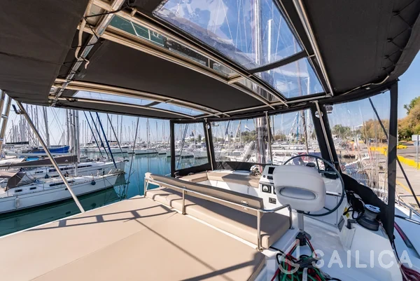 Bali 4.3 - Yacht Charter Sailica