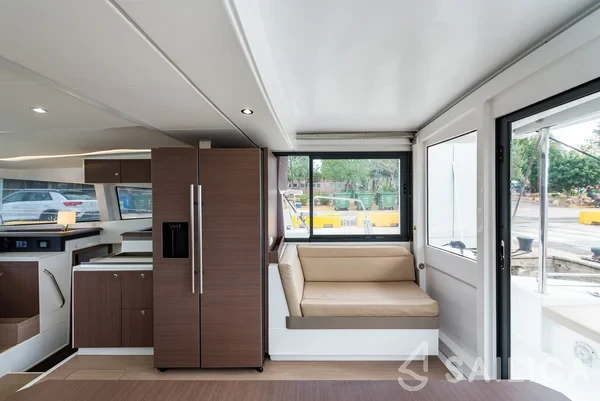 Bali 4.3 - Yacht Charter Sailica