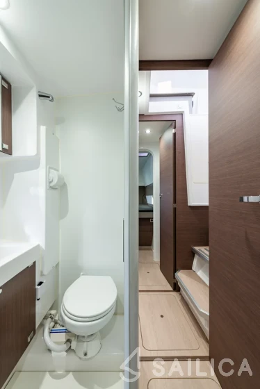 Bali 4.3 - Yacht Charter Sailica