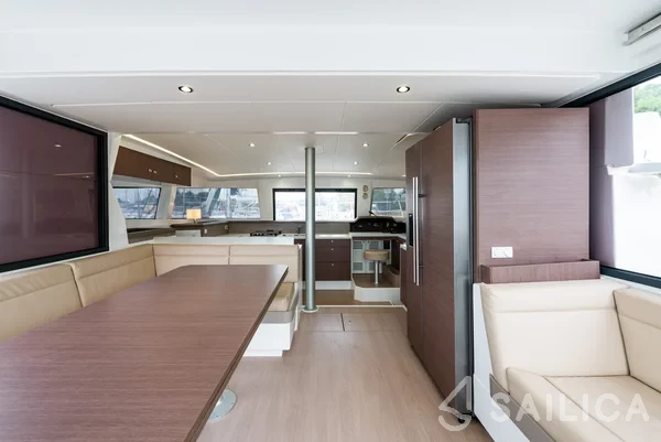 Bali 4.3 - Yacht Charter Sailica