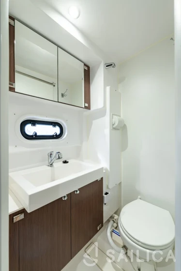 Bali 4.3 - Yacht Charter Sailica