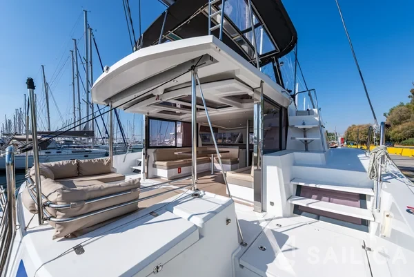 Bali 4.3 - Yacht Charter Sailica