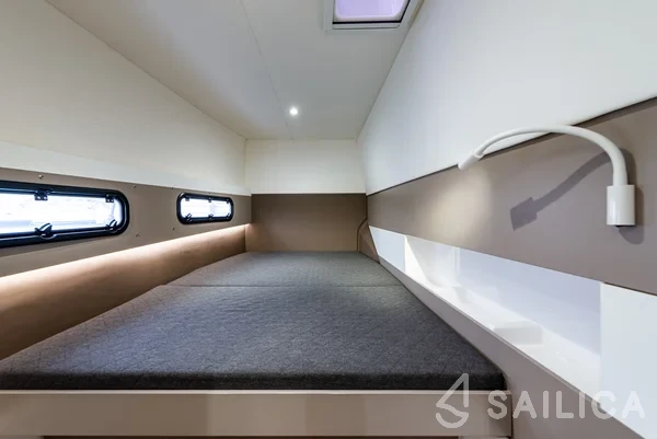 Bali 4.3 - Yacht Charter Sailica