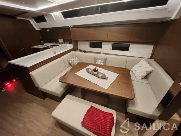 Bavaria C45 Style - Yacht Charter Sailica