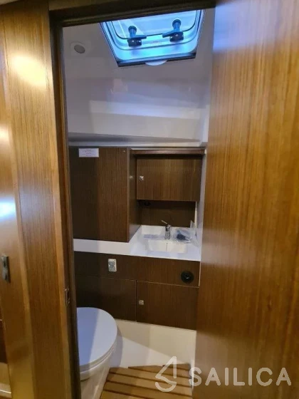 Bavaria C45 Style - Yacht Charter Sailica