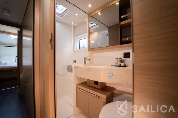 Lagoon 46  - Yacht Charter Sailica