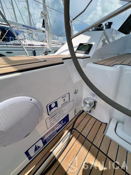 Bavaria C42 - Yacht Charter Sailica