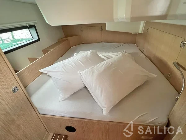 Bavaria C42 - Yacht Charter Sailica