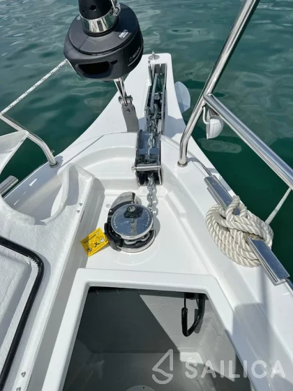 Bavaria C42 - Yacht Charter Sailica