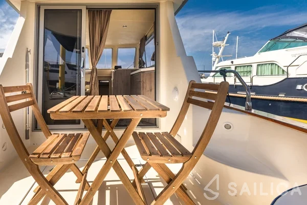 Adria Mare 38 - Yacht Charter Sailica
