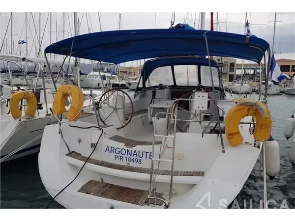 Sun Odyssey 42i - Yacht Charter Sailica
